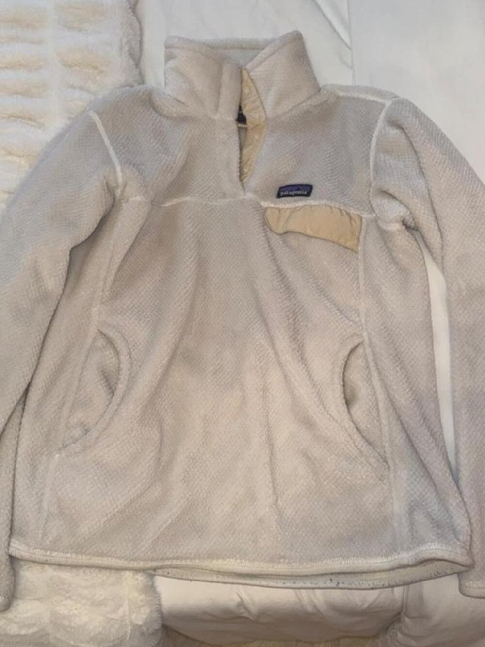Patagonia Cream fleece jacket
